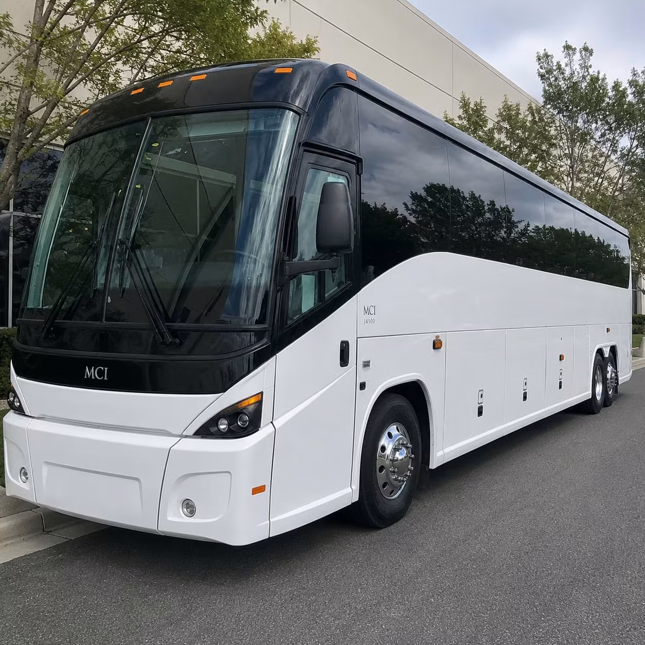 shuttle buses for lake charles industrial and refinery workers